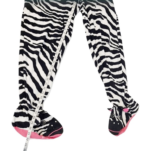 Nick & Nora Zebra Animal Print Zip Front Footed Onesie Halloween Pajamas Medium - Picture 8 of 10